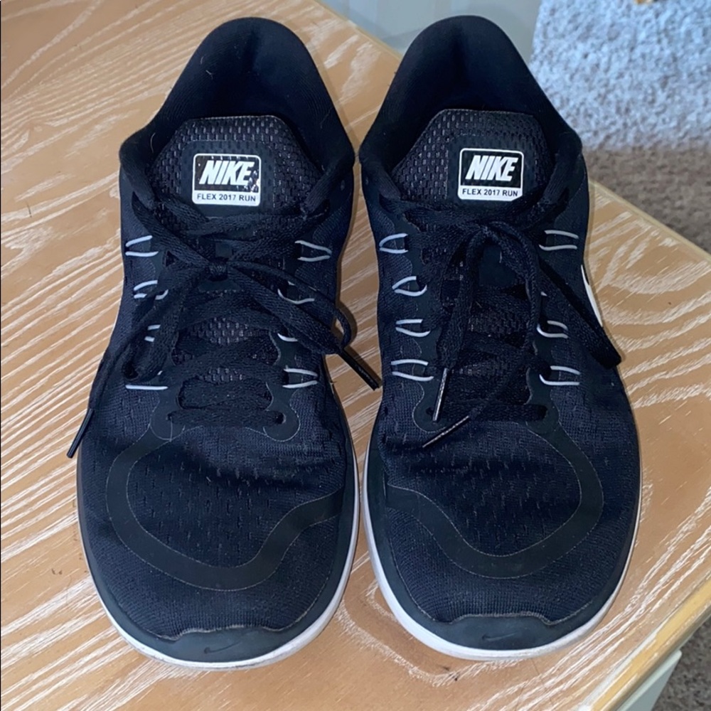 Nike Flex 2017 Run Tennis Shoes